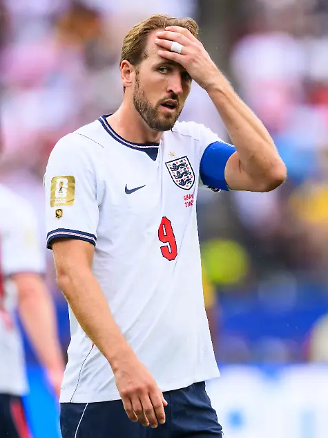 Fussball-Maenner-WM-England-Ghana-Vorrunde-Gruppe-L-2-Spieltag-Boston-Stadion-Harry-Kane-England-reagiert-unzufrieden-ACHTUNG-Gemaess-den-Auflagen-der-FIFA-duerfen-die-Bilder-ausschliesslich-zur-redaktionellen-Verwendung-genutzt-werden-Eine-kommerzielle-Nutzung-ist-ausgeschlossen-Zudem-duerfen-keine-videoaehnlichen-Sequenzen-erstellt-werden-und-es-duerfen-keine-Veraenderungen-weder-im-Vordergrund-noch-im-Hintergrund-am-Bild-vorgenommen-werden