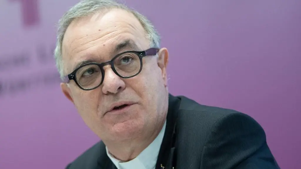 Frank-Otfried-July-Landesbischof-der-Evangelischen-Landeskirche-in-Wuerttemberg