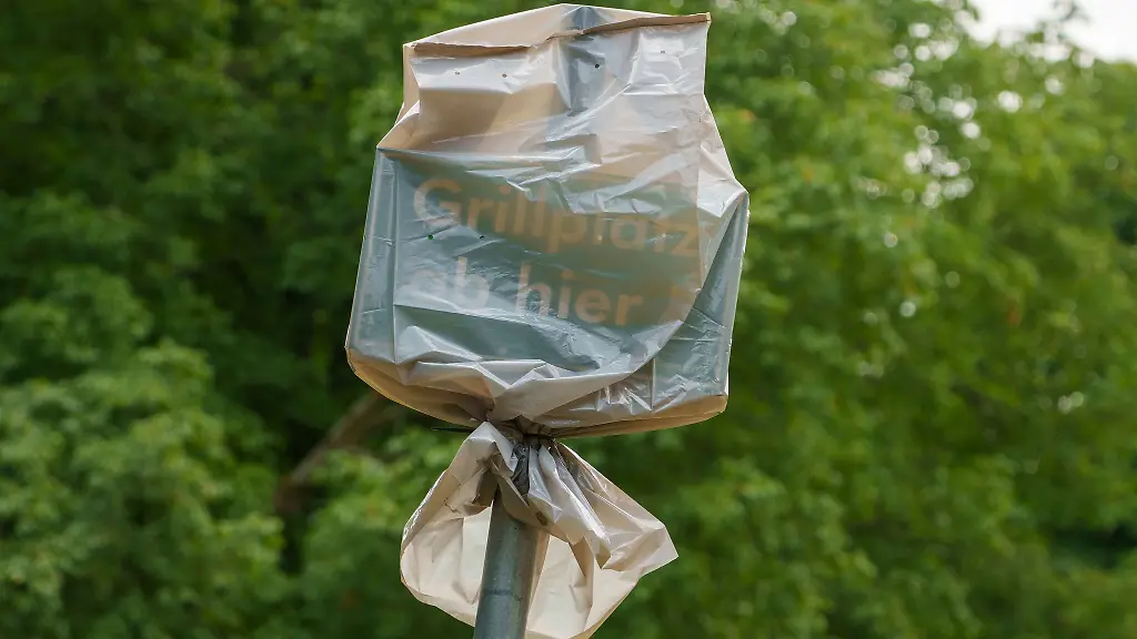 Draussen-Grillen-ist-wegen-Trockenheit-derzeit-keine-gute-Idee