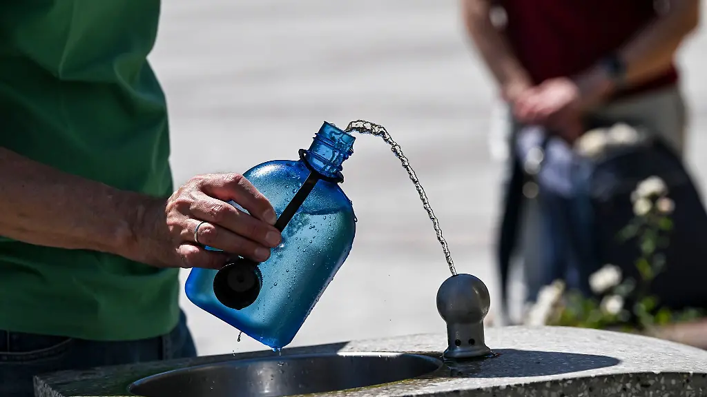 Die-hohen-Temperaturen-der-vergangenen-Tage-in-Berlin-machen-sich-bereits-in-Hausarztpraxen-und-einigen-Rettungsstellen-bemerkbar