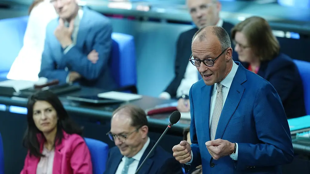 Merz-hofft-auf-Klarheit-zu-Rentenreform-bis-Jahresende