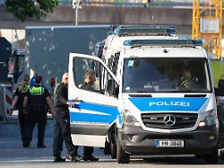 Betrug bei Sozialleistungen?: Großrazzia in Flüchtlingsunterkunft in Hamburg