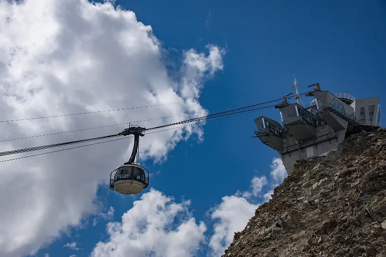 Europe-Italy-Aosta-Valley-Courmayeur-Skyway-Monte-Bianco-Pointe-Helbronner-Aufnahmedatum-nicht-definiert