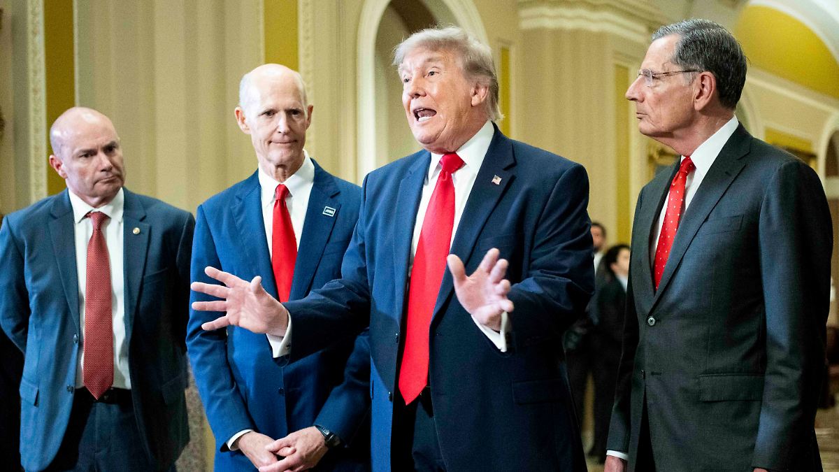 Schreiduell hinter verschlossener Tür: Trump gerät mit Parteikollegen über Iran-Krieg aneinander