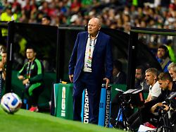 Transfer-Ticker: Tschechien-Coach (74) pocht auf Vertrag