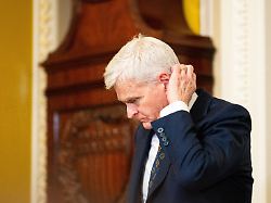 Kehrtwende bei Iran-Befugnissen: Angebrüllter US-Senator stimmt wieder für Trump ab