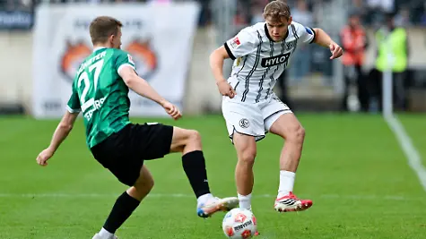 Lasse-Guenther-r-bleibt-der-SV-Elversberg-erhalten