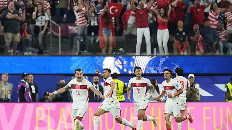 Turkey-s-Kaan-Ayhan-22-celebrates-scoring-his-side-s-third-goal-against-the-United-States-during-the-World-Cup-Group-D-soccer-match-in-Inglewood-Calif-near-Los-Angeles-Thursday-June-25-2026