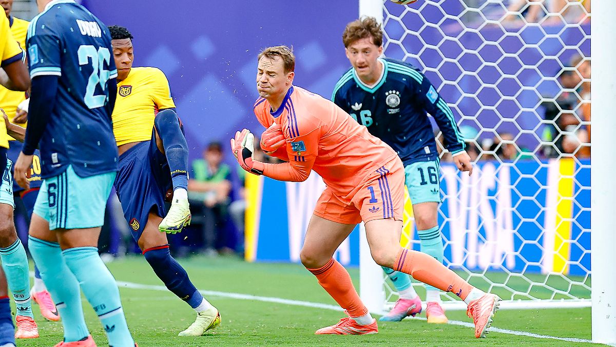 -Aura-br-ckelt-gewaltig-Dieser-Manuel-Neuer-heizt-die-Torwart-Diskussion-nur-an