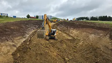 600608498