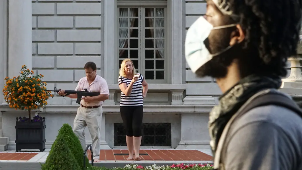 2020-06-29T140109Z-1760801063-RC22JH9NFP44-RTRMADP-3-MINNEAPOLIS-POLICE-PROTESTS-ST-LOUIS