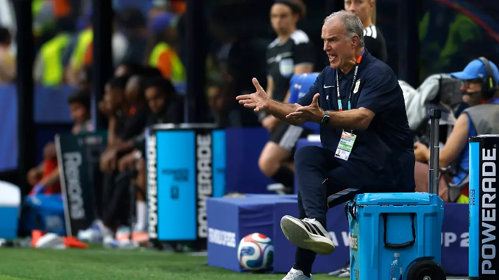 Uruguay-s-coach-Marcelo-Bielsa-reacts-in-a-Group-H-match-of-the-2026-FIFA-World-Cup-WM-Weltmeisterschaft-Fussball-between-Uruguay-and-Cape-Verde-at-Hard-Rock-Stadium-in-Miami-USA-21-June-2026
