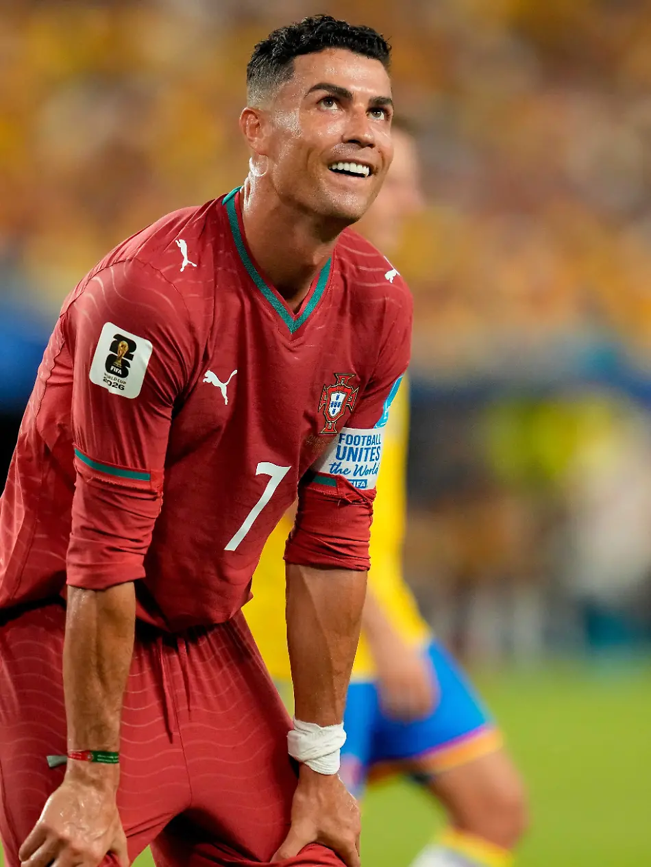 Cristiano-Ronaldo-Portugal-looks-on-during-the-FIFA-World-Cup-2026-Group-K-match-between-Colombia-and-Portugal-at-Miami-Stadium-on-June-27-2026-in-Miami-United-States