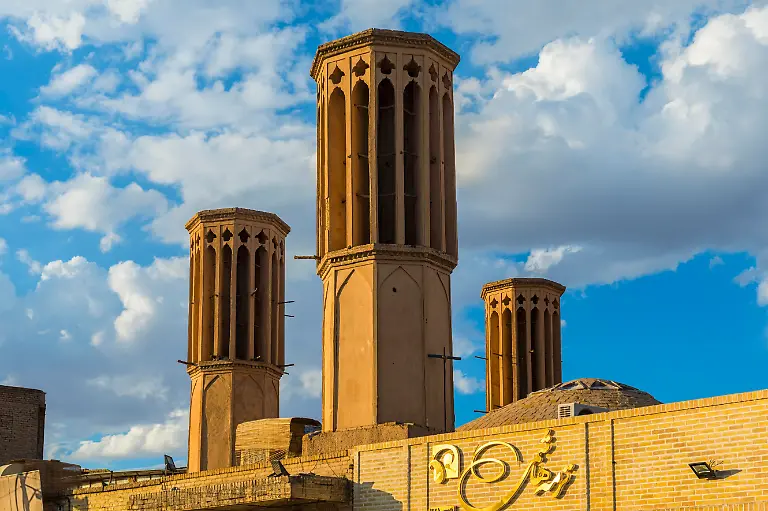 Windtuerme-Yzad-Provinz-Yazd-Iran