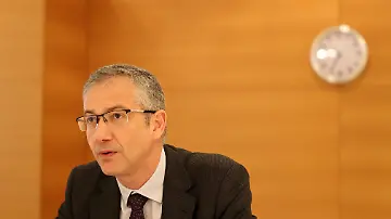 2024-02-06T100502Z_708951768_RC2WW5ATNFXU_RTRMADP_3_ECB-POLICY-DEADLINE
