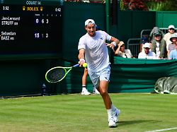 Jetzt gegen Lokalmatador?: Struff meistert furiose Wimbledon-Achterbahnfahrt