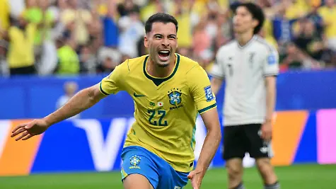 FIFA-World-Cup-WM-Weltmeisterschaft-Fussball-2026-Round-of-32-Brazil-vs-Japan-Gabriel-Martinelli-of-Brazil-celebrates-after-scoring-the-2-1-goal-during-the-FIFA-World-Cup-2026-Round-of-32-match-Brazil-against-Japan-in-Houston-USA-29-June-2026