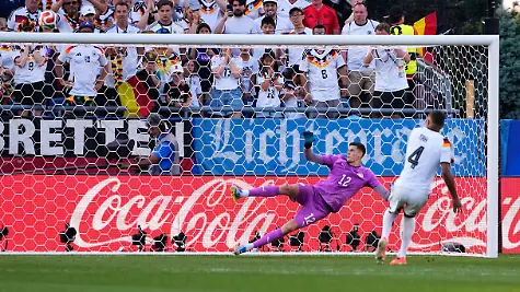 Germany-s-Jonathan-Tah-4-fails-to-score-during-a-penalty-shootout-at-the-end-of-during-the-World-Cup-round-of-32-soccer-match-between-Germany-and-Paraguay-in-Foxborough-Mass-near-Boston-Monday-June-29-2026