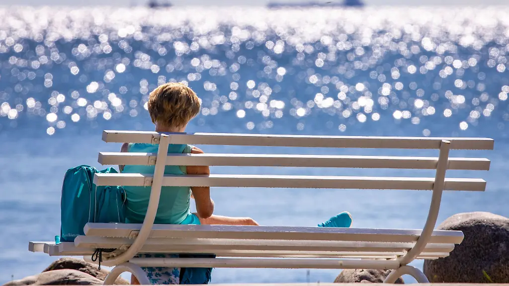 Am-Dienstag-koennen-die-Menschen-in-Mecklenburg-Vorpommern-sommerliche-nicht-zu-heisse-Temperaturen-geniessen