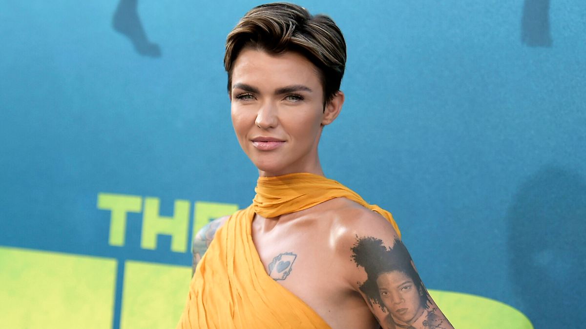 Ruby Rippen Der Tag: Ruby Rose bricht sich mehrere Rippen bei Poolsturz - n-tv.de
