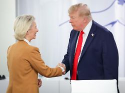 Frist wäre am 4. Juli abgelaufen: Brüssel setzt umstrittenen Zolldeal mit Trump um