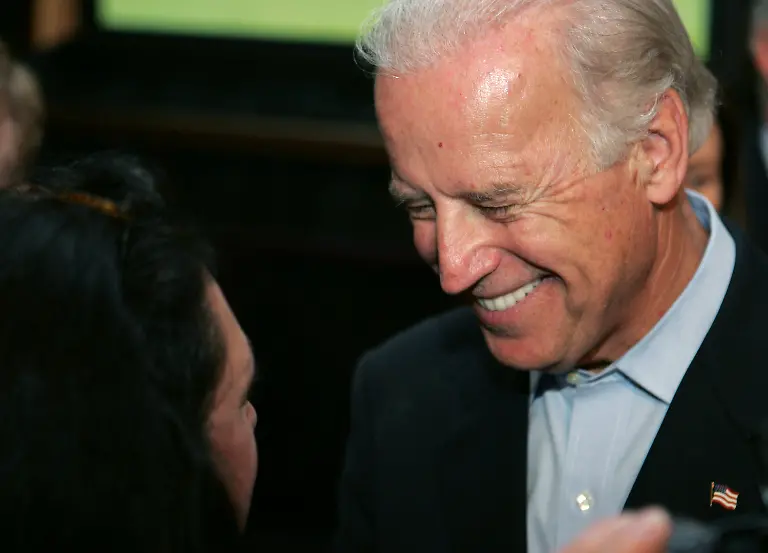 2008-09-24T120000Z-1524707492-GM1E49O0NWQ01-RTRMADP-3-US-POLITICS