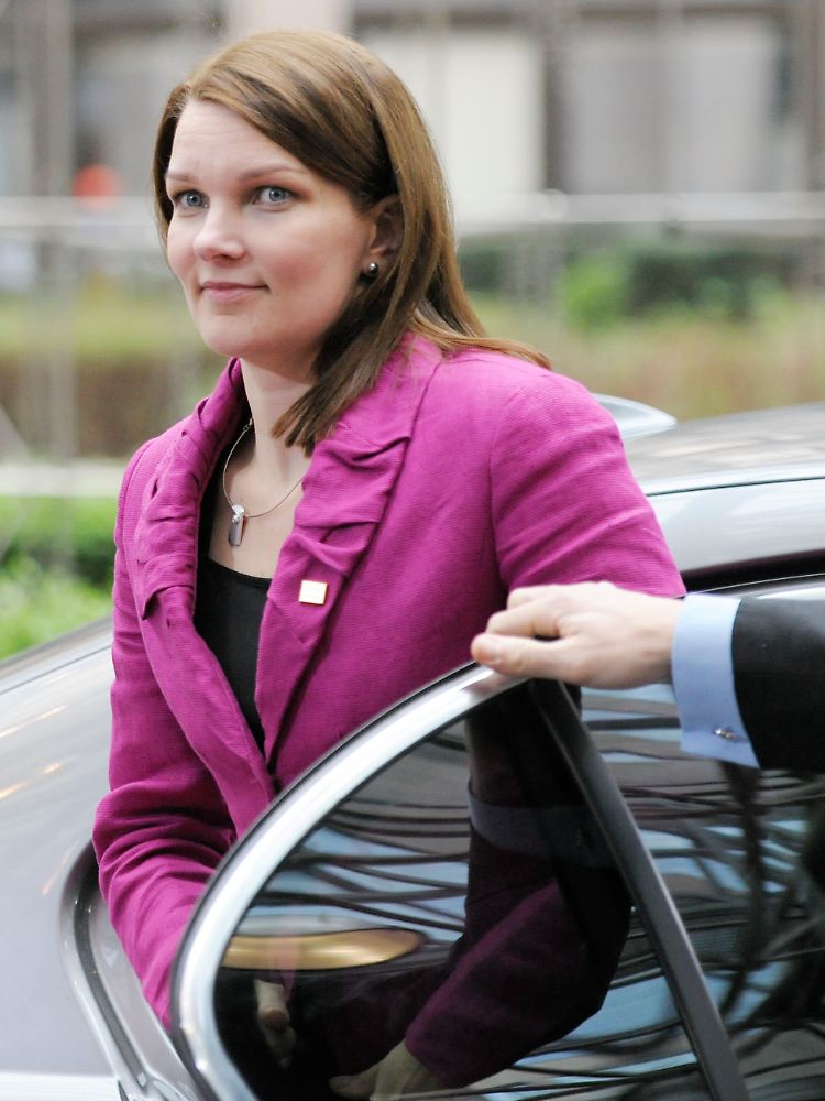 Ministerpräsidentin Kiviniemi hat keine Bedenken, mit dem Rechtspopulisten zu koalieren.