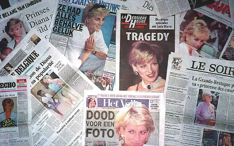 BRU002-01SEP97-BRUSSELS-BEL-The-Belgian-newspapers-published-a-lot-of-leading-articles-and-photographs-after-the-death-of-the-Princess-of-Wales-Lady-Diana-in-a-car-crash-in-Paris-France-31AUG97-here-this-morning-in-Brussels-01SEP97