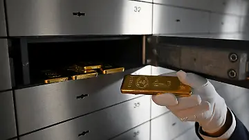 2026-01-28T135156Z_1271193347_RC2CAJAXV0YG_RTRMADP_3_GLOBAL-PRECIOUS-GERMANY-GOLD