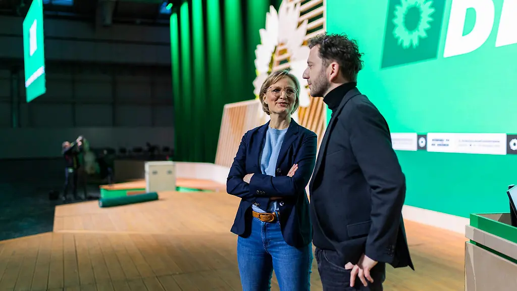 Die-Parteispitze-hatte-fuer-die-Aenderungen-geworben