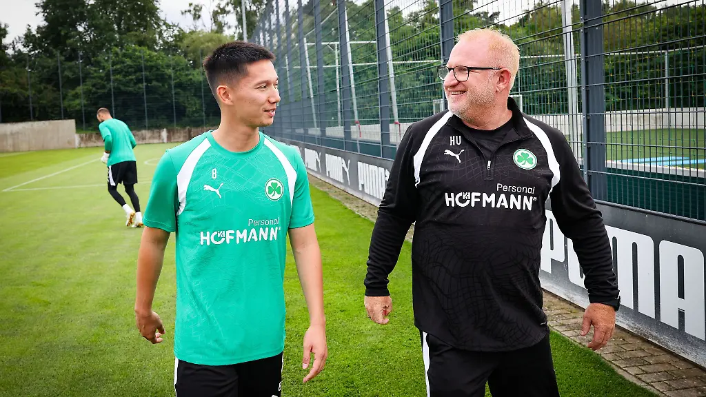 Trainer-Heiko-Vogel-r-hofft-auf-eine-erfolgreichere-Saison