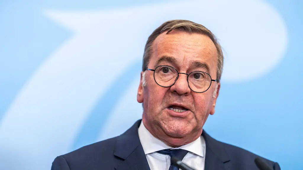 Im-Augenblick-gibt-es-kein-Szenario-dass-der-Korken-schnell-aus-der-Flasche-kommt-sagt-Verteidigungsminister-Boris-Pistorius