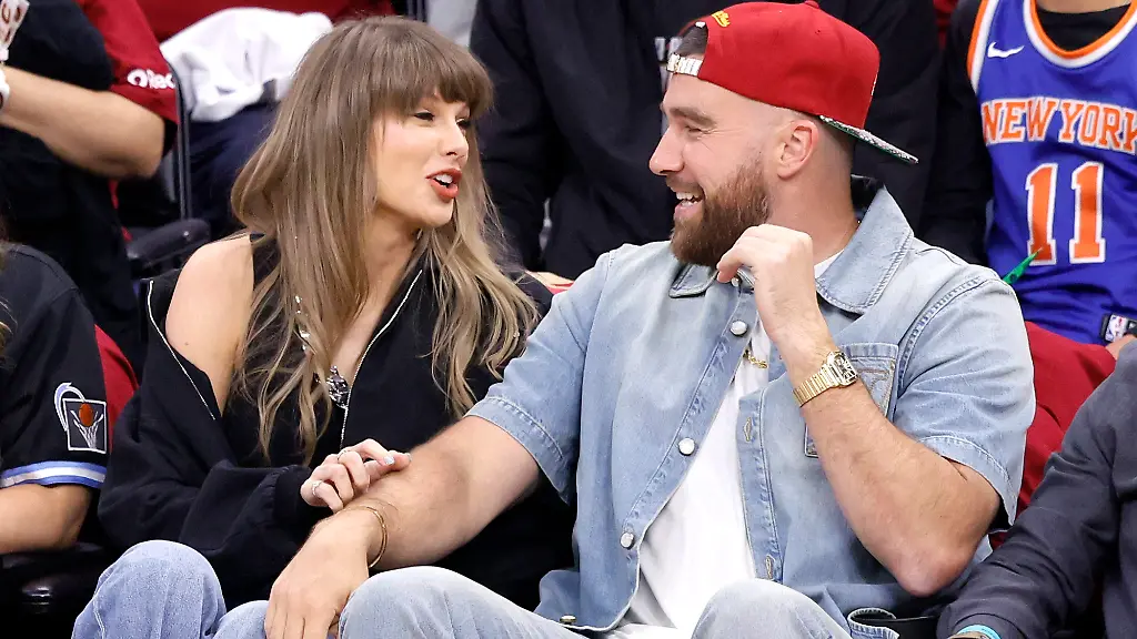 Taylor-Swift-and-Travis-Kelce-talkd-during-the-first-quarter-of-the-Cleveland-Cavaliers-Eastern-Conference-Final-game-against-the-New-York-Knicks-in-Cleveland-Ohio-Saturday-May-23-2026