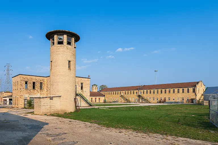 Old-Joliet-Prison-Yard-and-Guard-Tower-Yard-and-guard-tower-inside-the-Old-Joliet-State-Prison-on-1125-Collins-Street-in-Joliet-Illinois