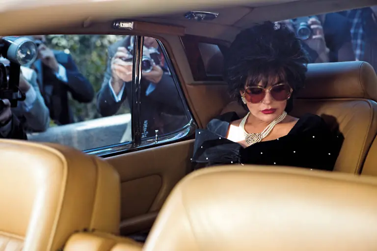 LIZ-AND-DICK-Lindsay-Lohan-as-Elizabeth-Taylor-aired-Nov-25-2012-2012