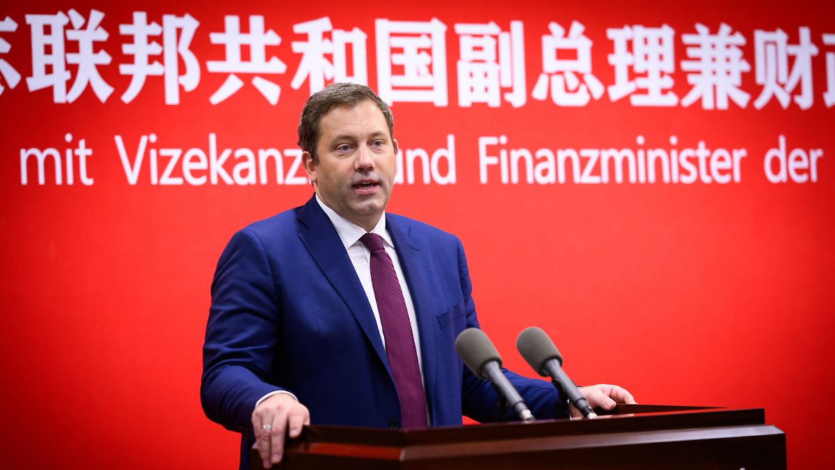 Strategie-f-r-fairen-Wettbewerb-Klingbeil-k-ndigt-h-rtere-Gangart-gegen-China-an