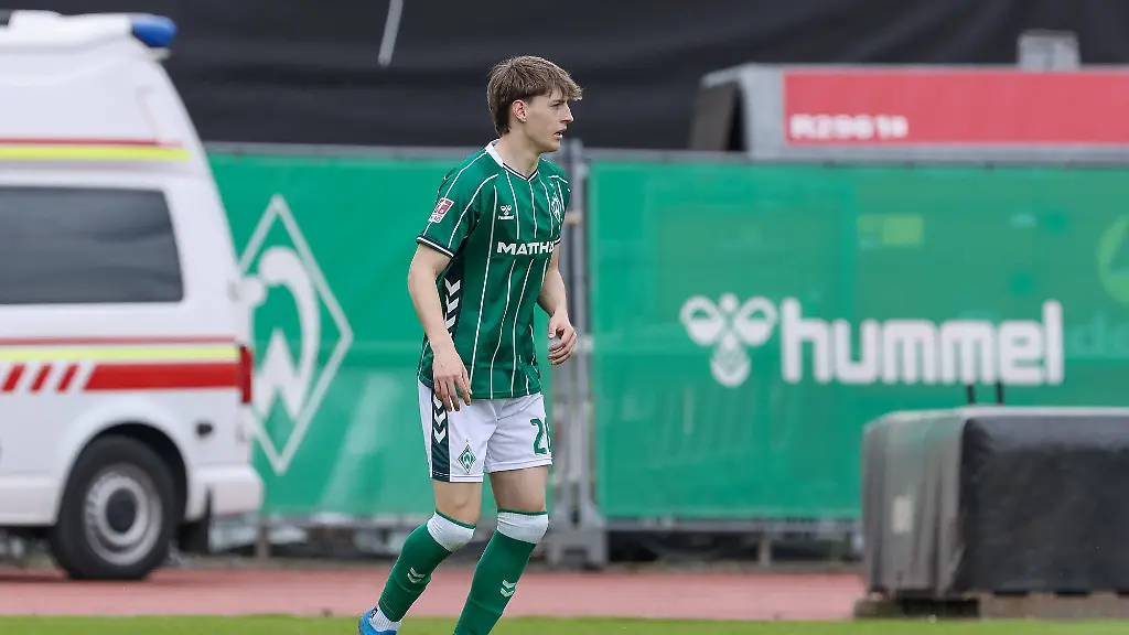 Luca-Hoecker
