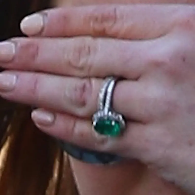 Lindsay-Lohan-flashes-her-engagement-ring-as-she-goes-out-and-about-in-NYC-150600-Lindsay-Lohan-flashes-her-engagement-ring-as-she-goes-out-and-about-in-NYC-The-29-year-old-actress-and-22-year-old-Russian-heir-Egor-Tarabasov-met-in-London-and-have-been-dating-for-5-months-New-York-New-York-Wednesday-April-13-2016
