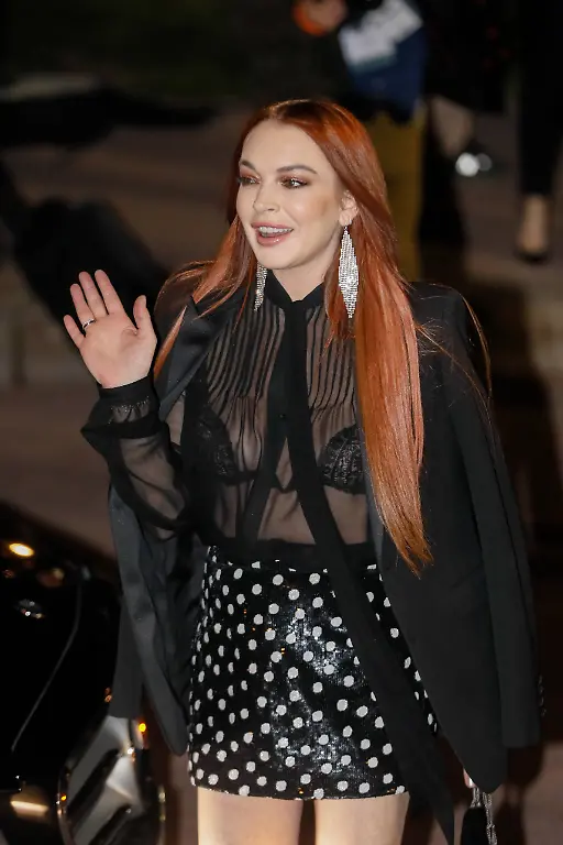Info-Lindsay-Lohan-s-est-fiancee-avec-son-compagnon-Bader-Shammas-selon-l-annonce-faite-sur-Instagram-par-l-actrice-le-28-novembre-2021-Lindsay-Lohan-a-la-sortie-du-defile-de-mode-pret-a-porter-automne-hiver-2019-2020-Saint-Laurent-a-Paris-le-26-fevrier-2019-CVS-Veeren-Bestimage-Celebs-out-after-PAP-F-W-2019-2020-Saint-Laurent-fashion-show-in-Paris