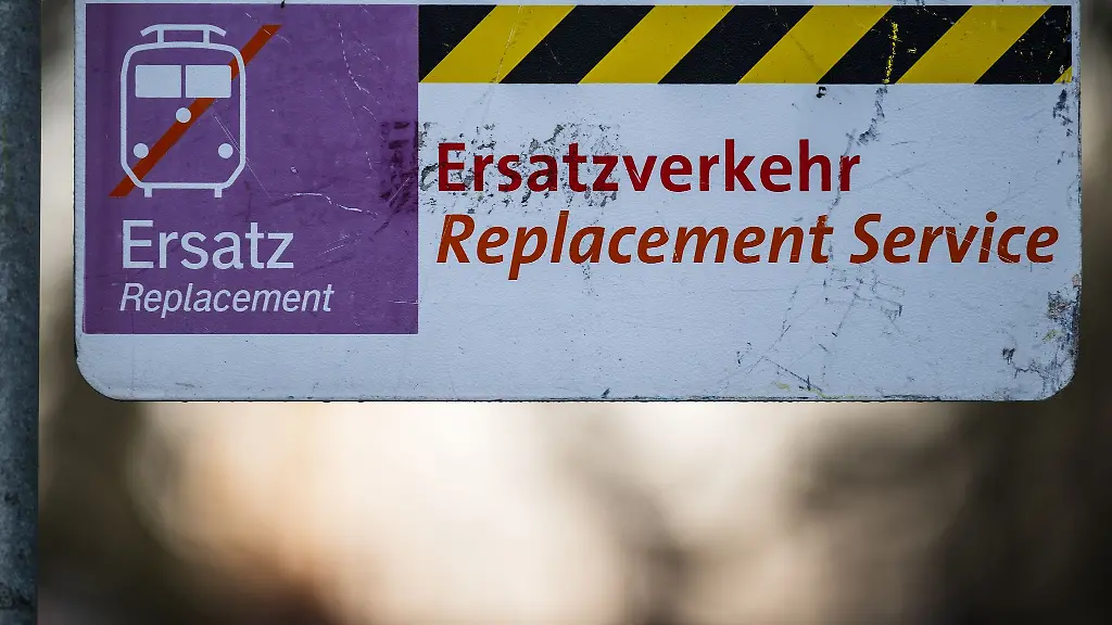 Wegen-Problemen-an-Fahrzeugen-fallen-in-den-kommenden-Wochen-einzelne-Zuege-der-Erzgebirgsbahn-aus