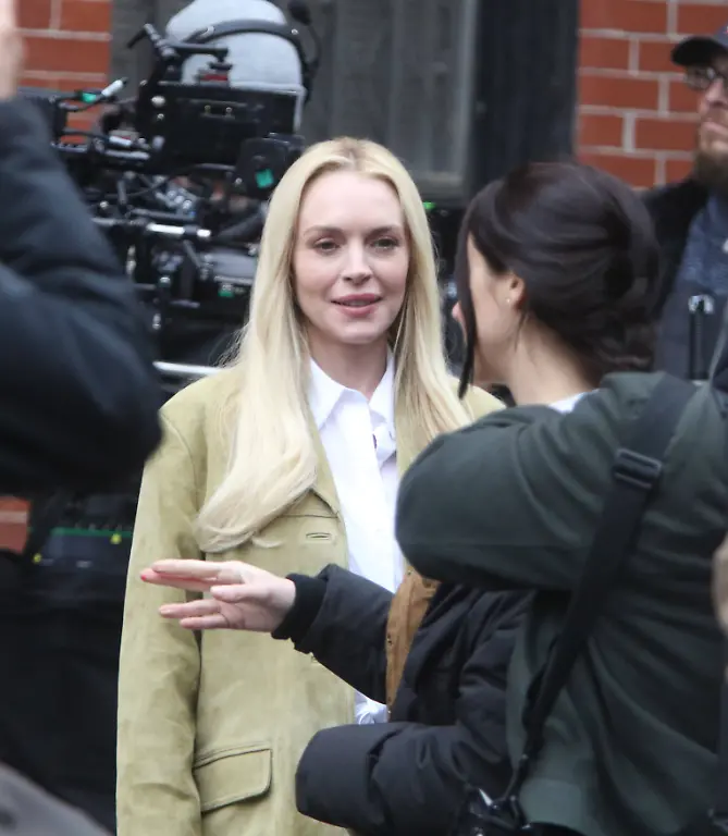 Cast-seen-filming-on-location-for-new-series-Count-My-Lies-based-on-Sophie-Stava-s-novel-in-Brooklyn-New-York-Featuring-Lindsay-Lohan-Where-New-York-City-New-York-United-States-When-02-Apr-2026-Credit-Roger-Wong-INSTARimages-EDITORIAL-USE-ONLY-NOT-FOR-USE-BY-NEWSPAPERS-BASED-IN-THE-UK
