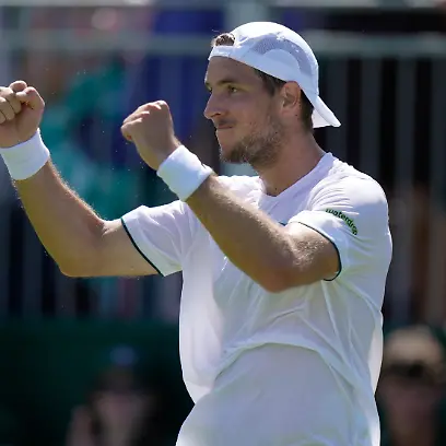 Tennis-Grand-Slam-Einzel-Maenner-2-Runde-Nakashima-USA-Struff-Deutschland-Jan-Lennard-Struff-jubelt-ueber-seinen-Sieg