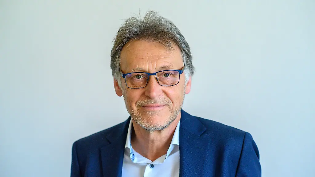 Wenn-wir-zurueckkehren-wuerden-vom-Bachelor-Master-System-wuerden-wir-4-000-bis-4-500-internationale-Studierende-sofort-verlieren-sagt-Uni-Rektor-Strackeljan