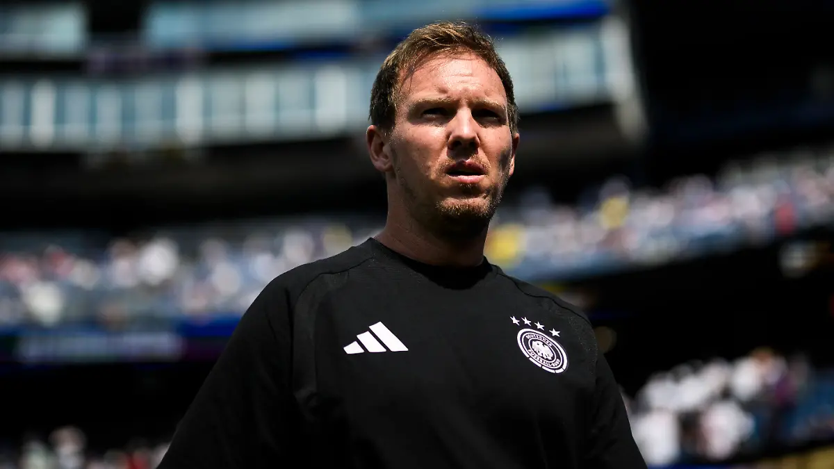 Germany-v-Paraguay-FIFA-World-Cup-WM-Weltmeisterschaft-Fussball-2026-Julian-Nagelsmann-head-coach-of-Germany-looks-on-prior-to-the-FIFA-World-Cup-2026-round-of-32-football-match-between-Germany-and-Paraguay