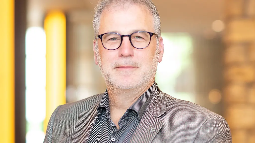 Der-Wiesbadener-Hausarzt-Christian-Sommerbrodt-warnt-vor-einem-Ansturm-auf-die-Arztpraxen