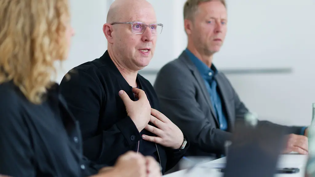 Hannovers-Regionsrat-Jens-Palandt-erzaehlt-wie-er-dem-Jugendamt-die-schreckliche-Nachricht-uebermitteln-musste