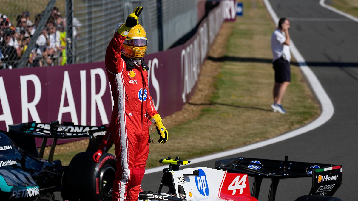 Sprint-von-der-Pole-aus-Hamilton-rettet-zum-Entz-cken-seiner-Heimfans-einen-Mini-Vorsprung
