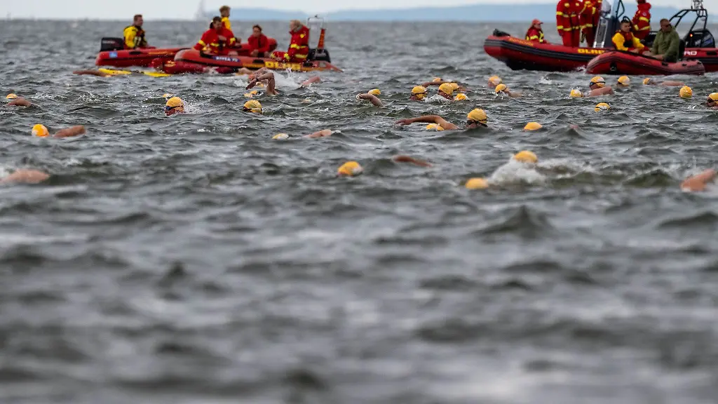 Dieses-Mal-geht-es-nicht-von-der-Insel-Ruegen-zum-Festland-beim-Sundschwimmen-Grund-ist-der-Wind