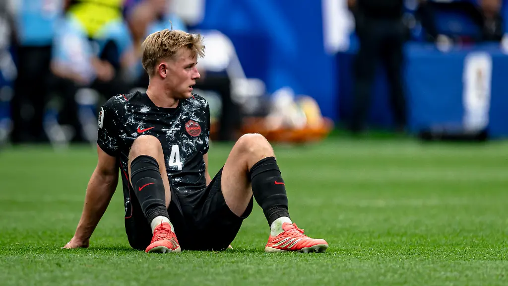 Luc-De-Fougerolles-of-Canada-during-the-2026-World-Cup-match-between-Canada-and-Morocco-at-Houston-Stadium-on-July-4-2026-in-Houston-United-States