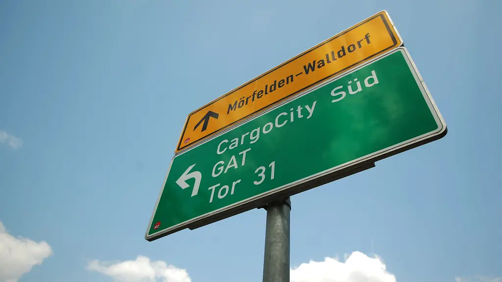 Was-genau-am-fruehen-Samstagmorgen-in-der-Cargo-City-Sued-passierte-ist-noch-nicht-klar